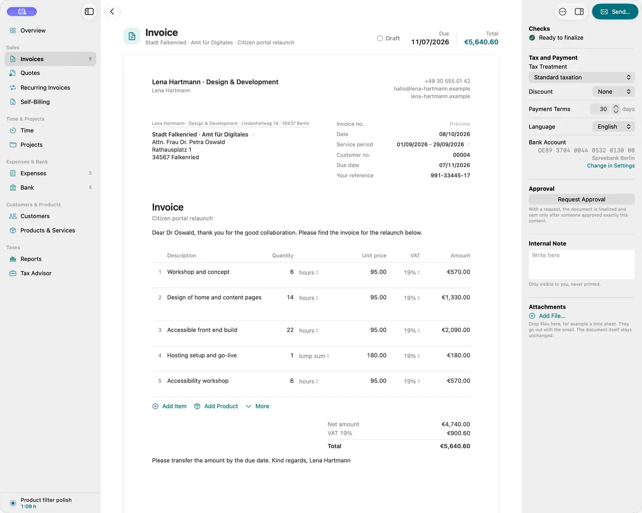 A new invoice line is typed: title, quantity and price, the totals update live.